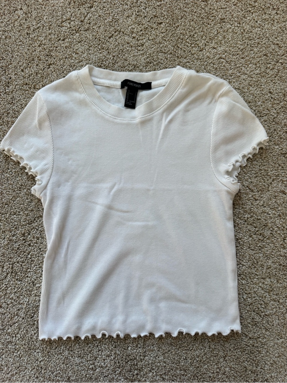Forever 21 White Ribbed Crop Top Tee Shirt Lettuce Edges Womens Small